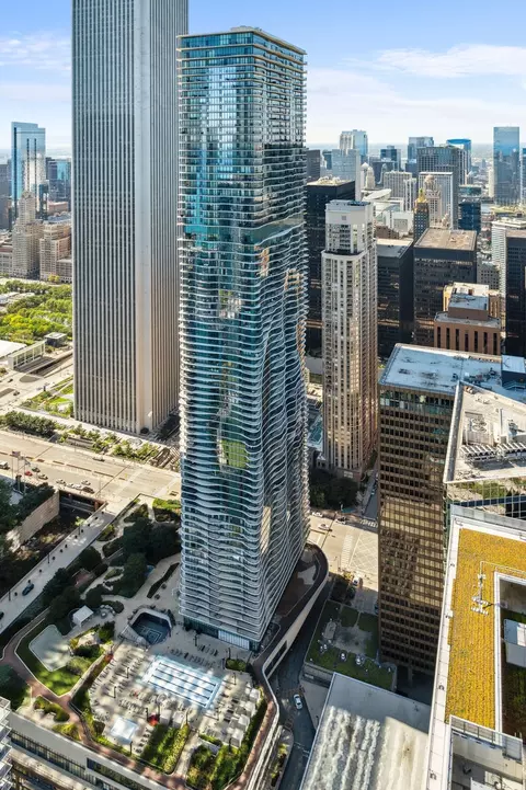 225 N Columbus Dr #5506, Chicago, IL 60601