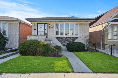 6944 S Komensky Ave, Chicago, IL 60629