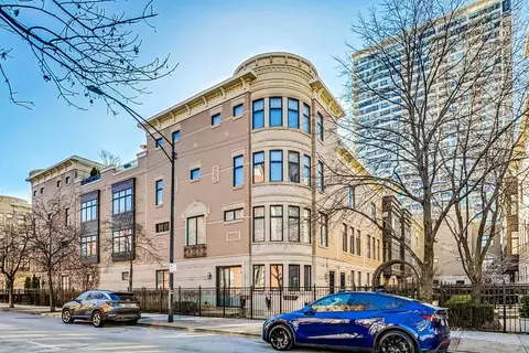 1708 S Indiana Ave, Chicago, IL 60616