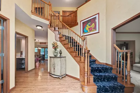 571 Ford Ln, Bartlett, IL 60103 photo 4