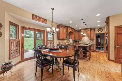 571 Ford Ln, Bartlett, IL 60103 photo 16