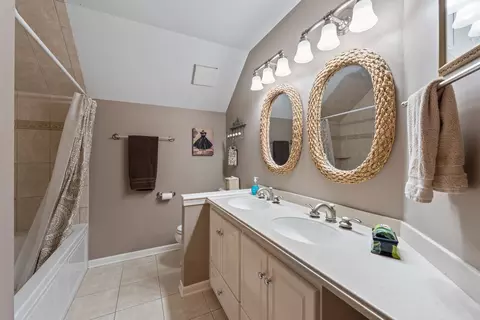 571 Ford Ln, Bartlett, IL 60103 photo 36