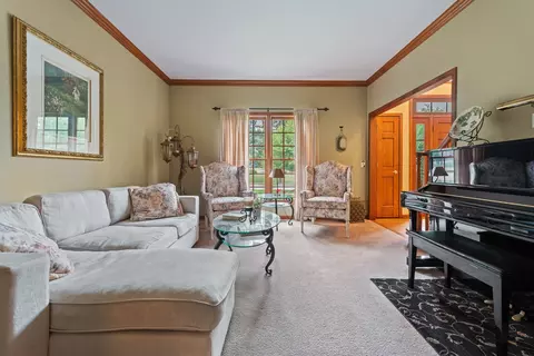 571 Ford Ln, Bartlett, IL 60103 photo 7