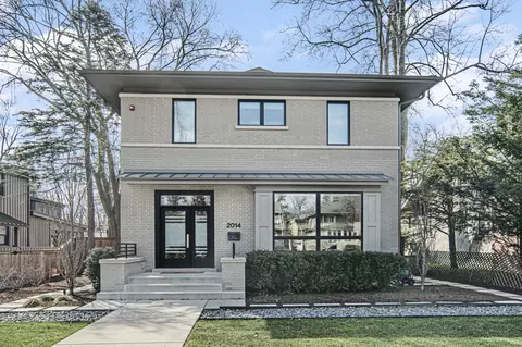 2014 Lincoln St, Evanston, IL 60201