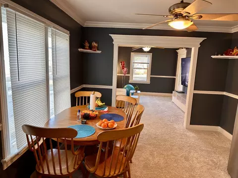 Dining - 923 4th Ave, Aurora, IL 60505 photo 1 of 2