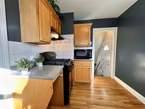 Kitchen - 923 4th Ave, Aurora, IL 60505 photo 3 of 3