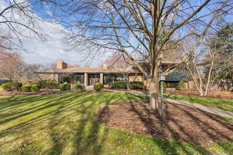 1111 Country Ln, Champaign, IL 61821