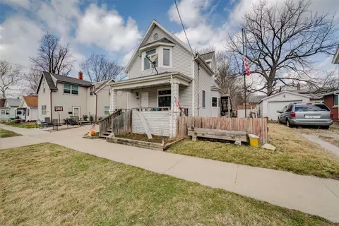 603 W Walnut St, Bloomington, IL 61701