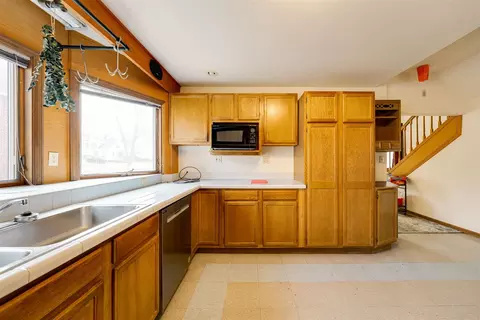 Kitchen - 603 W Walnut St, Bloomington, IL 61701 photo 1 of 5