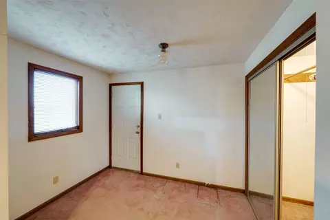 Bedroom - 603 W Walnut St, Bloomington, IL 61701 photo 2 of 4
