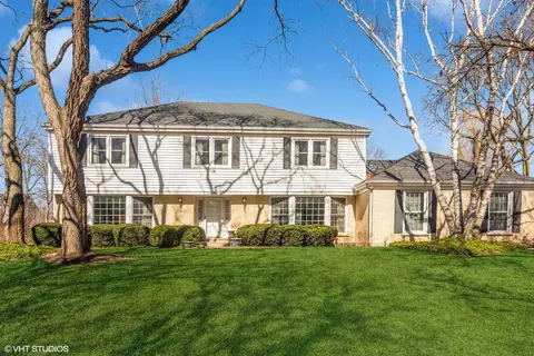 1240 W Crooked Willow Ln, Palatine, IL 60067