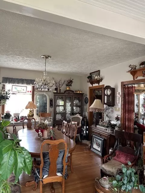 Dining - 2665 E Sherrill Rd, Minooka, IL 60447 photo 1 of 3