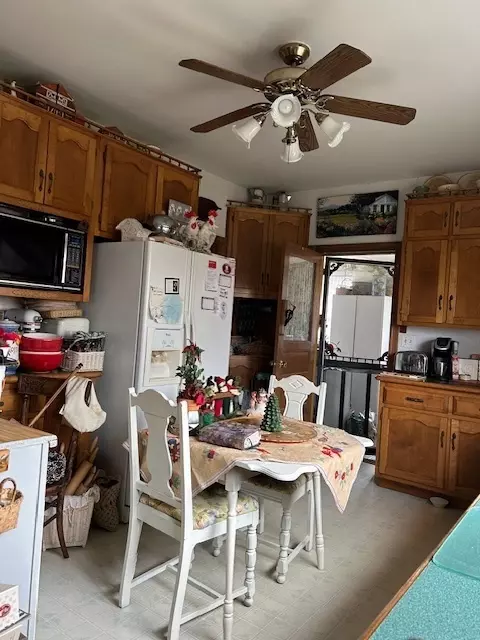 Kitchen - 2665 E Sherrill Rd, Minooka, IL 60447 photo 1 of 1