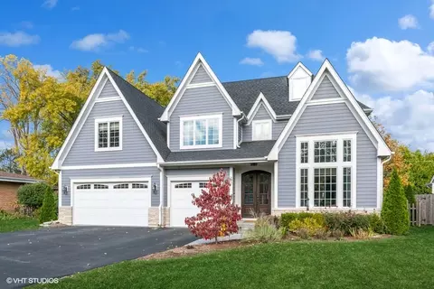 1000 Queens Ln, Glenview, IL 60025