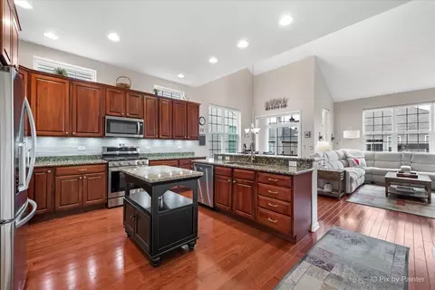 Kitchen - 3855 Olympia Fields Dr, Elgin, IL 60124 photo 1 of 3