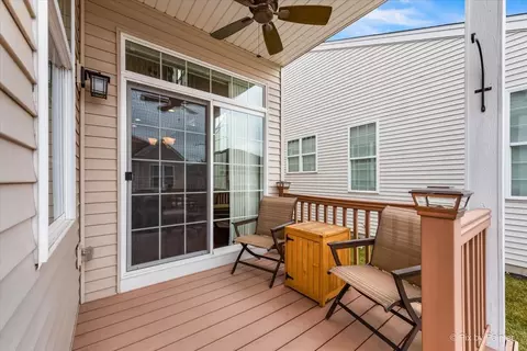 Exterior - 3855 Olympia Fields Dr, Elgin, IL 60124 photo 2 of 6