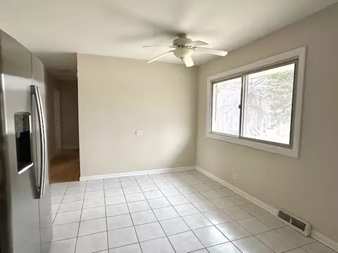 925 N Grant St, Addison, IL 60101 photo 5