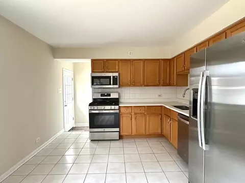 925 N Grant St, Addison, IL 60101 photo 4