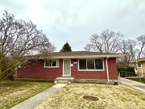 925 N Grant St, Addison, IL 60101