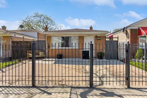 4624 S Lawler Ave, Chicago, IL 60638