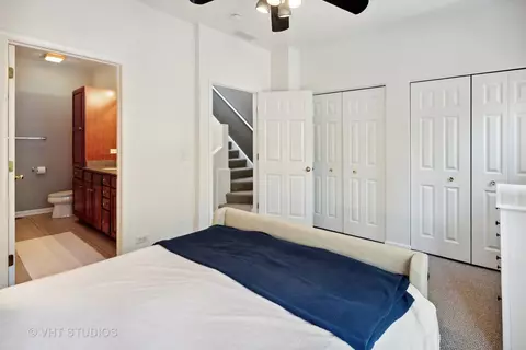 Bedroom - 519 Chicago Ave #E, Evanston, IL 60202 photo 4 of 6