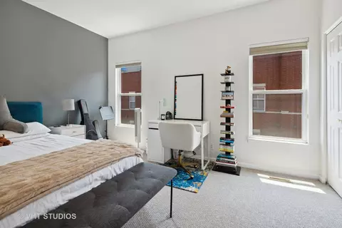 Bedroom - 519 Chicago Ave #E, Evanston, IL 60202 photo 5 of 6