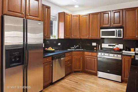 Kitchen - 519 Chicago Ave #E, Evanston, IL 60202 photo 5 of 5