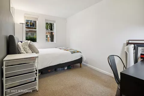 Bedroom - 519 Chicago Ave #E, Evanston, IL 60202 photo 1 of 6