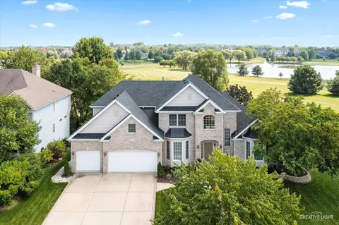 40 W165 Carl Sandburg Rd, Saint Charles, IL 60175