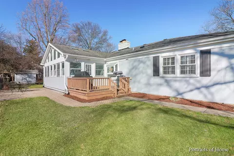 Exterior - 2 S350 Arrowhead Dr, Wheaton, IL 60189 photo 9 of 9