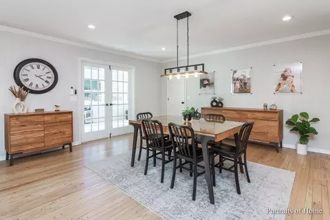 Dining - 2 S350 Arrowhead Dr, Wheaton, IL 60189 photo 1 of 3