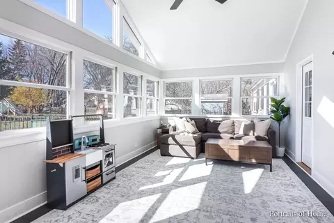 Living - 2 S350 Arrowhead Dr, Wheaton, IL 60189 photo 7 of 7