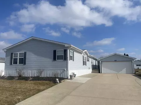 416 Hyacinth Ln, Matteson, IL 60443