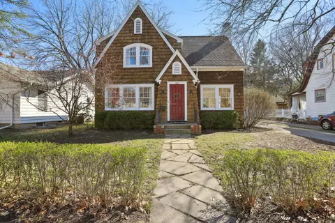 507 W Vermont Ave, Urbana, IL 61801