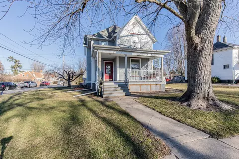 325 N Vernon St, Princeton, IL 61356