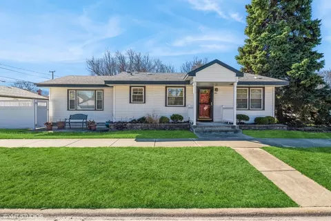 9701 Merton Ave, Oak Lawn, IL 60453