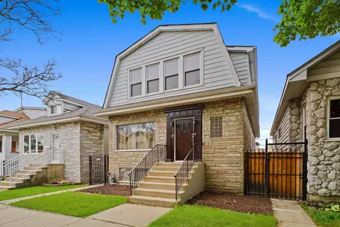 4911 W Melrose St, Chicago, IL 60641