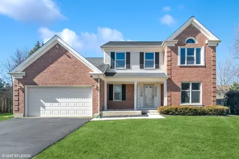 1245 Euclid Ct, Buffalo Grove, IL 60089