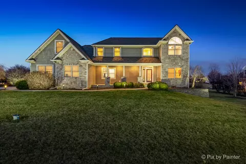 8316 Appaloosa Ln, Spring Grove, IL 60081