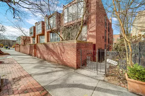 2206 N Burling St #K, Chicago, IL 60614