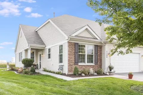 2206 Tremont Ln #3821, Joliet, IL 60431