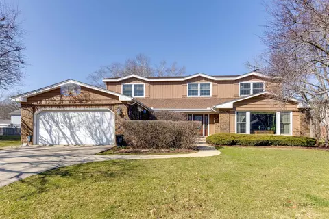840 Sutton Dr, Northbrook, IL 60062