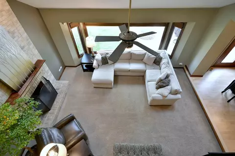 Living - 437 Deanna Dr, Bartlett, IL 60103 photo 6 of 12