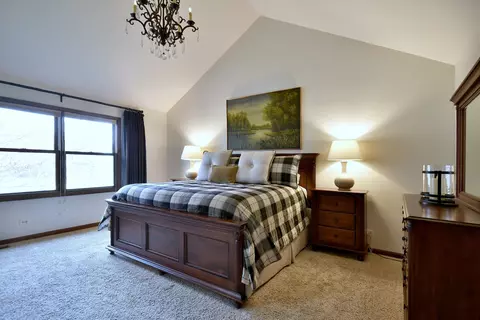 Bedroom - 437 Deanna Dr, Bartlett, IL 60103 photo 2 of 7
