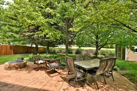 Exterior - 437 Deanna Dr, Bartlett, IL 60103 photo 3 of 13