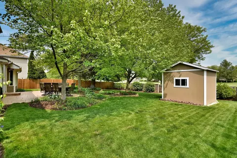 Exterior - 437 Deanna Dr, Bartlett, IL 60103 photo 9 of 13