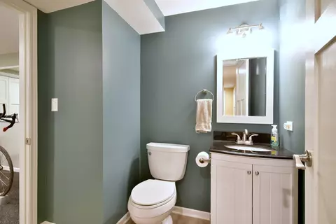 Bath - 437 Deanna Dr, Bartlett, IL 60103 photo 5 of 5