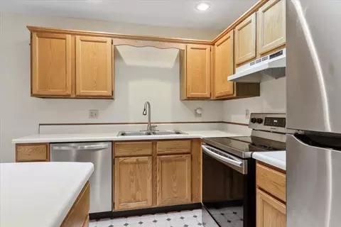 Kitchen - 903 N Linden St #140, Normal, IL 61761 photo 3 of 3