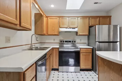 Kitchen - 903 N Linden St #140, Normal, IL 61761 photo 2 of 3