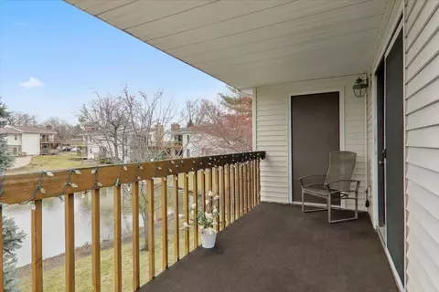 Exterior - 903 N Linden St #140, Normal, IL 61761 photo 3 of 4